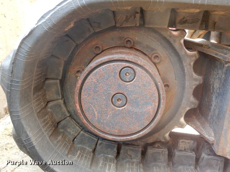 image for item FT9282 2013 John Deere 17D mini excavator