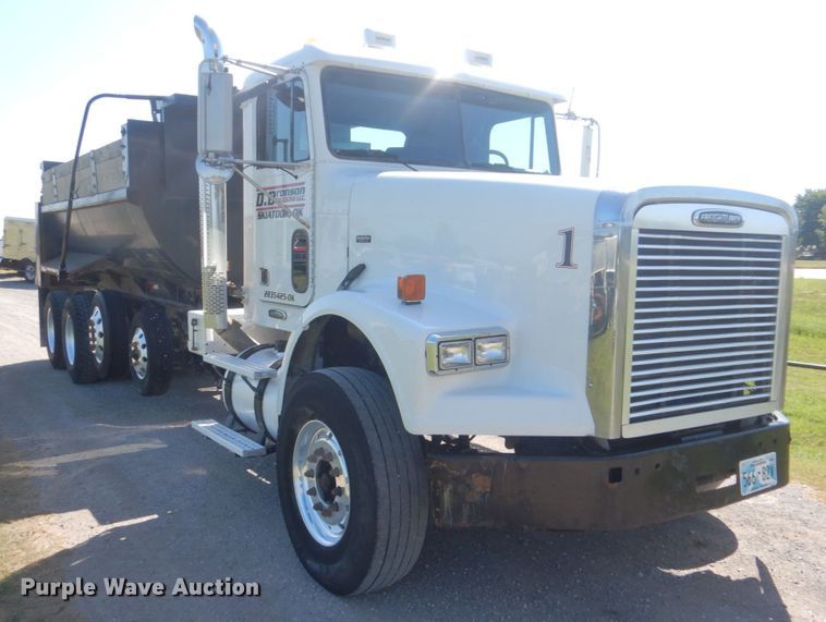 image for item FT9383 2010 Freightliner FLD120 dump truck