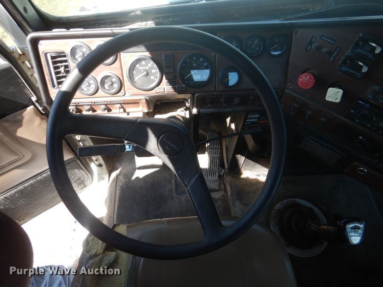 image for item FT9383 2010 Freightliner FLD120 dump truck