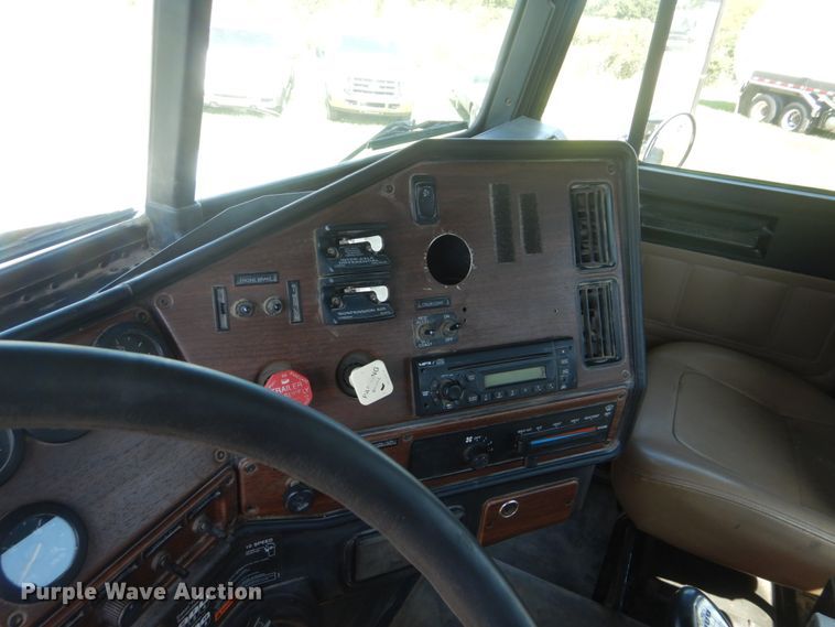 image for item FT9383 2010 Freightliner FLD120 dump truck