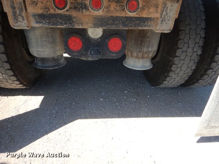 image for item FT9383 2010 Freightliner FLD120 dump truck