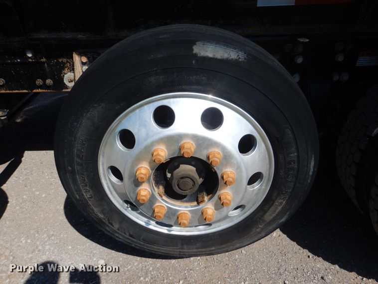 image for item FT9383 2010 Freightliner FLD120 dump truck