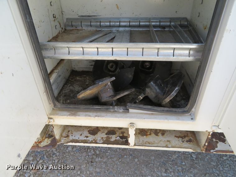 image for item FU9999 2006 International 4300 digger derrick truck