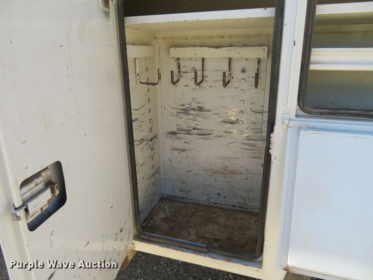 image for item FU9999 2006 International 4300 digger derrick truck