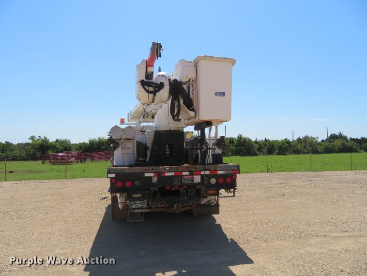 image for item FV9000 2007 Freightliner Business Class M2 bucket truck