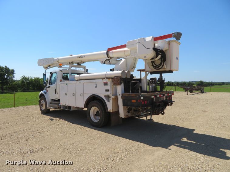 image for item FV9000 2007 Freightliner Business Class M2 bucket truck