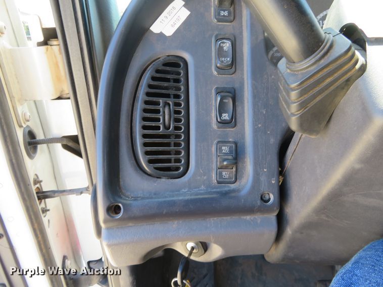 image for item FV9000 2007 Freightliner Business Class M2 bucket truck