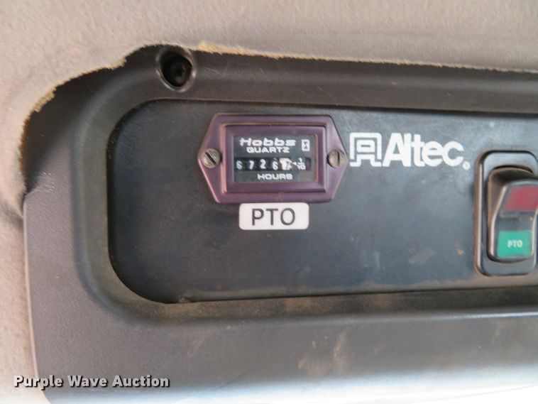 image for item FV9000 2007 Freightliner Business Class M2 bucket truck