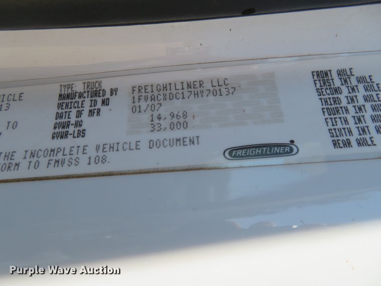 image for item FV9000 2007 Freightliner Business Class M2 bucket truck