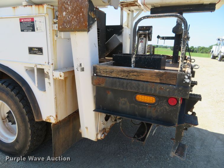 image for item FV9000 2007 Freightliner Business Class M2 bucket truck