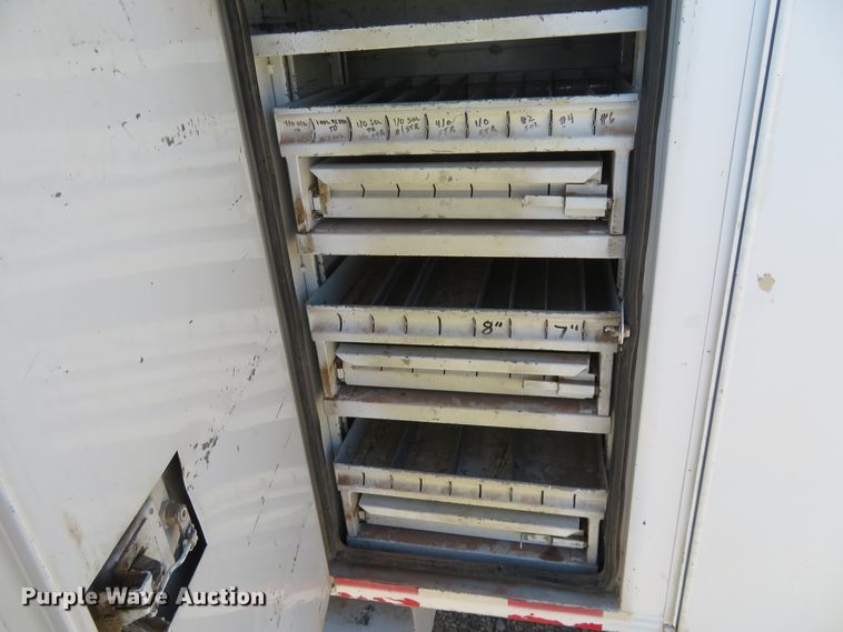 image for item FV9000 2007 Freightliner Business Class M2 bucket truck