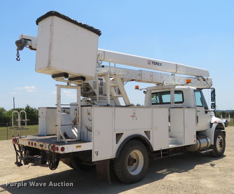 image for item FV9010 2011 International DuraStar 4300 bucket truck