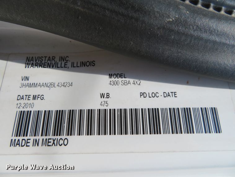 image for item FV9010 2011 International DuraStar 4300 bucket truck