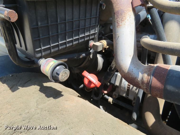 image for item FV9010 2011 International DuraStar 4300 bucket truck