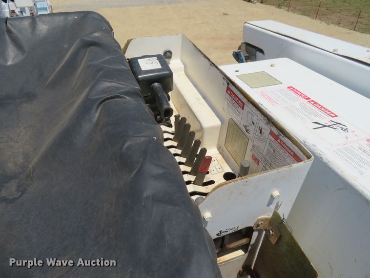 image for item FV9010 2011 International DuraStar 4300 bucket truck