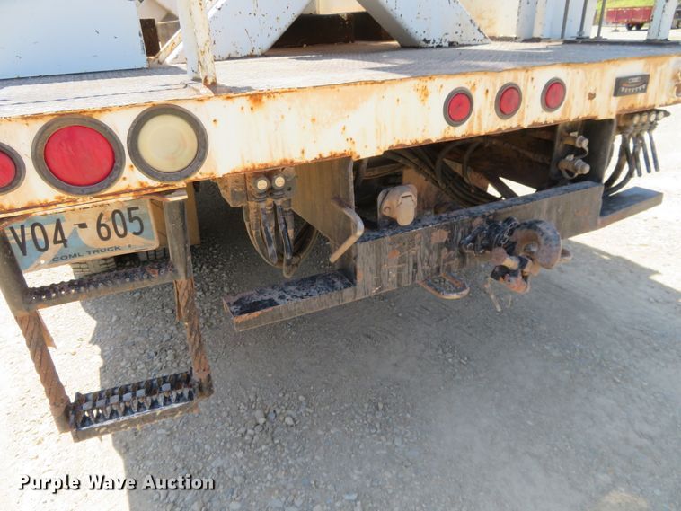 image for item FV9010 2011 International DuraStar 4300 bucket truck