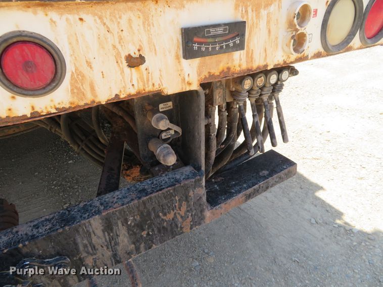 image for item FV9010 2011 International DuraStar 4300 bucket truck