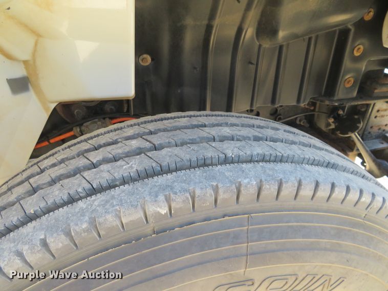 image for item FV9010 2011 International DuraStar 4300 bucket truck