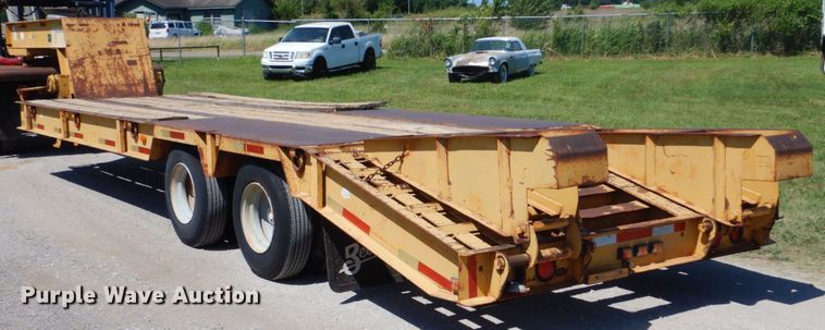 image for item G1868 1989 Belshe equipment trailer