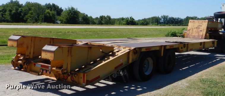 image for item G1868 1989 Belshe equipment trailer