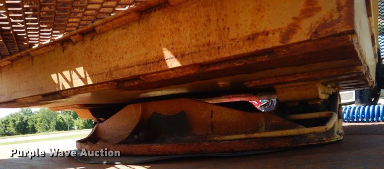 image for item G1868 1989 Belshe equipment trailer