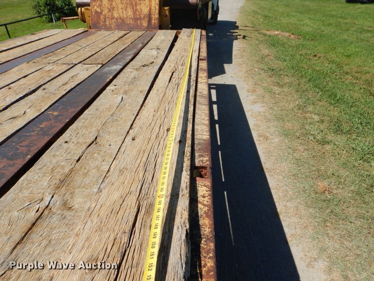 image for item G1868 1989 Belshe equipment trailer