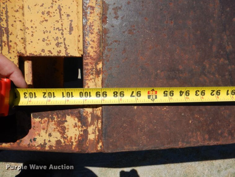 image for item G1868 1989 Belshe equipment trailer