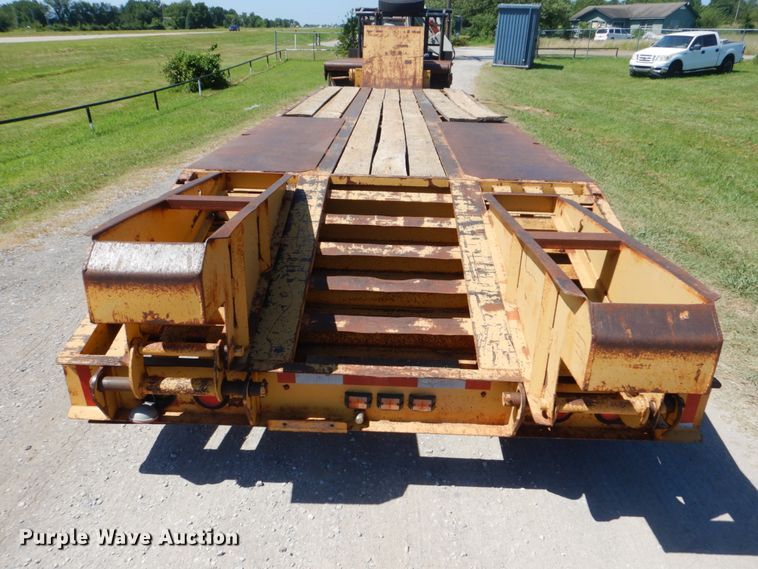 image for item G1868 1989 Belshe equipment trailer