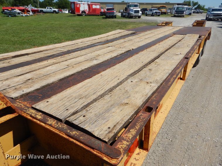 image for item G1868 1989 Belshe equipment trailer