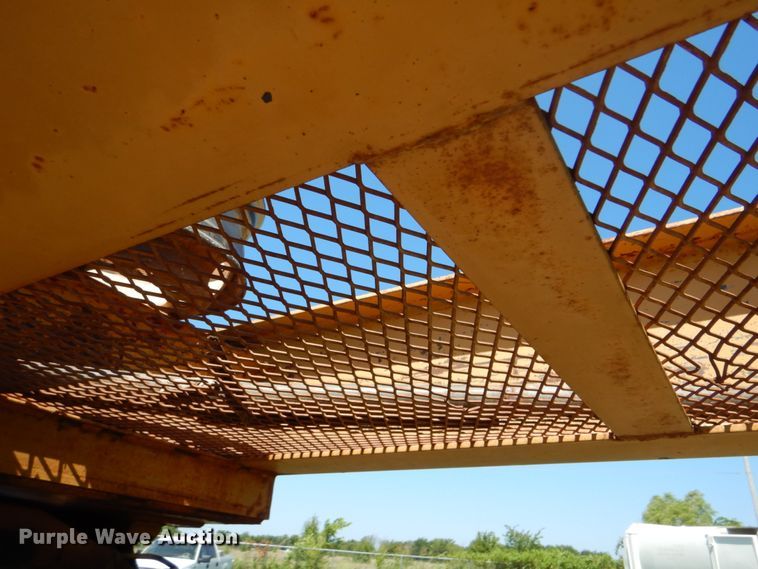 image for item G1868 1989 Belshe equipment trailer