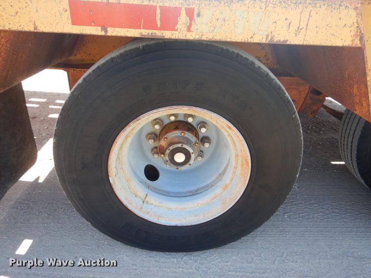 image for item G1868 1989 Belshe equipment trailer