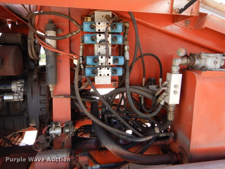 image for item GH9530 1999 Snorkelift TB60 boom lift