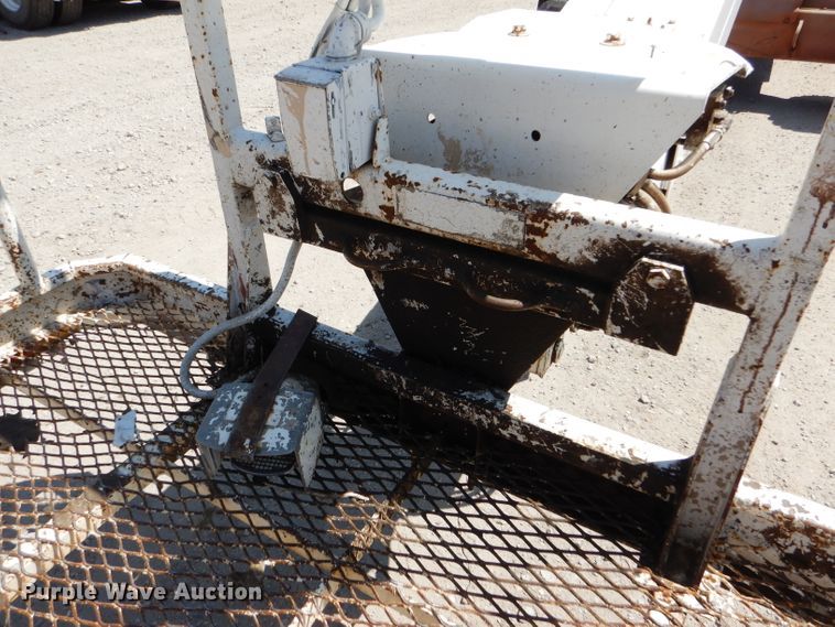 image for item GH9530 1999 Snorkelift TB60 boom lift