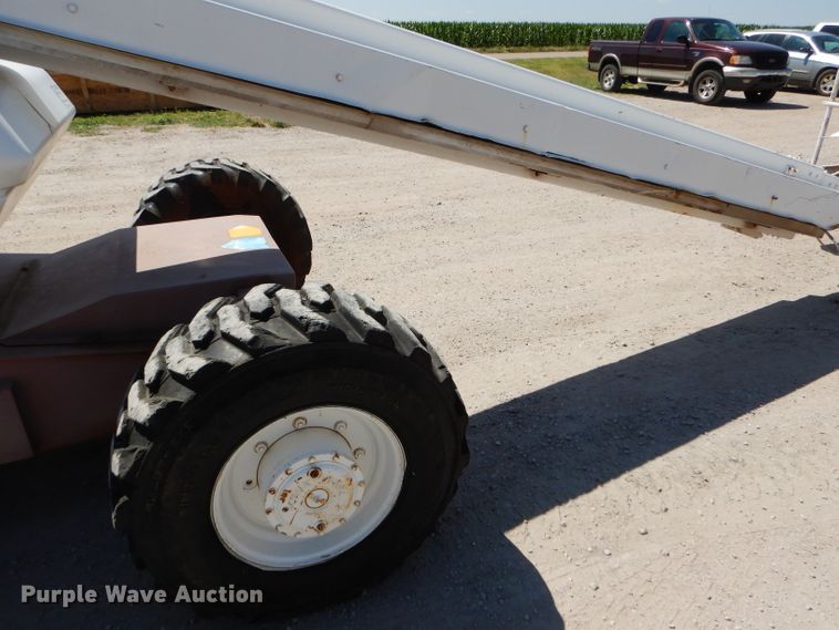 image for item GH9530 1999 Snorkelift TB60 boom lift