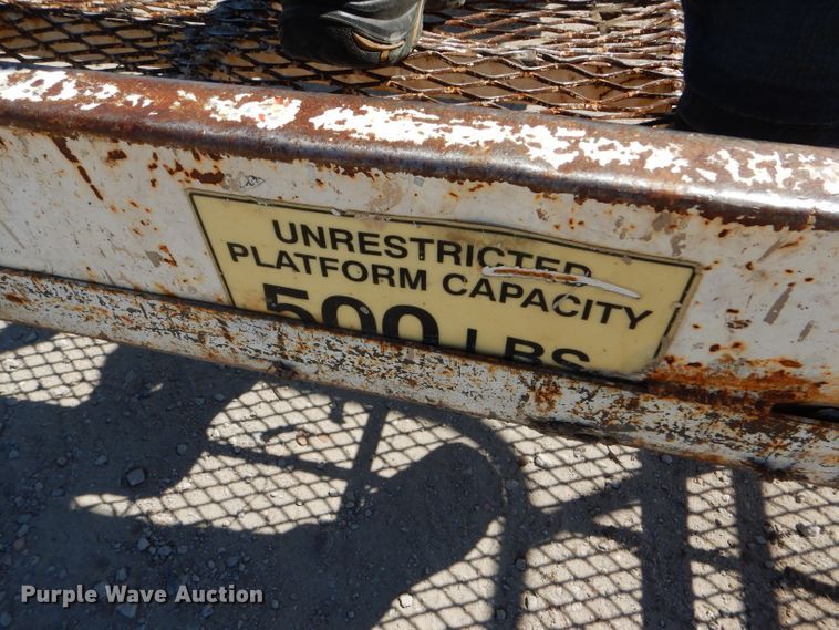 image for item GH9530 1999 Snorkelift TB60 boom lift