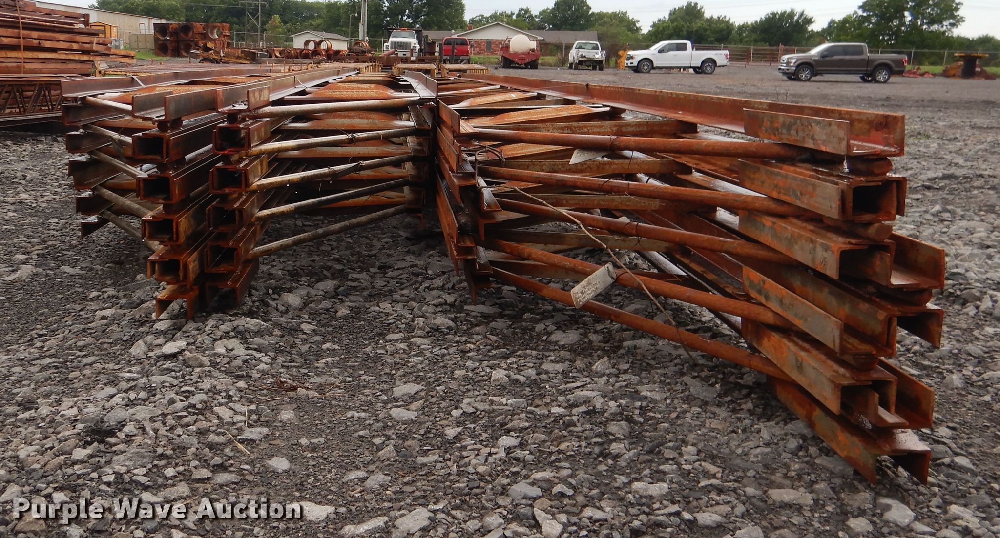 Approximately 15 steel building trusses in Muskogee, OK Item DF2158