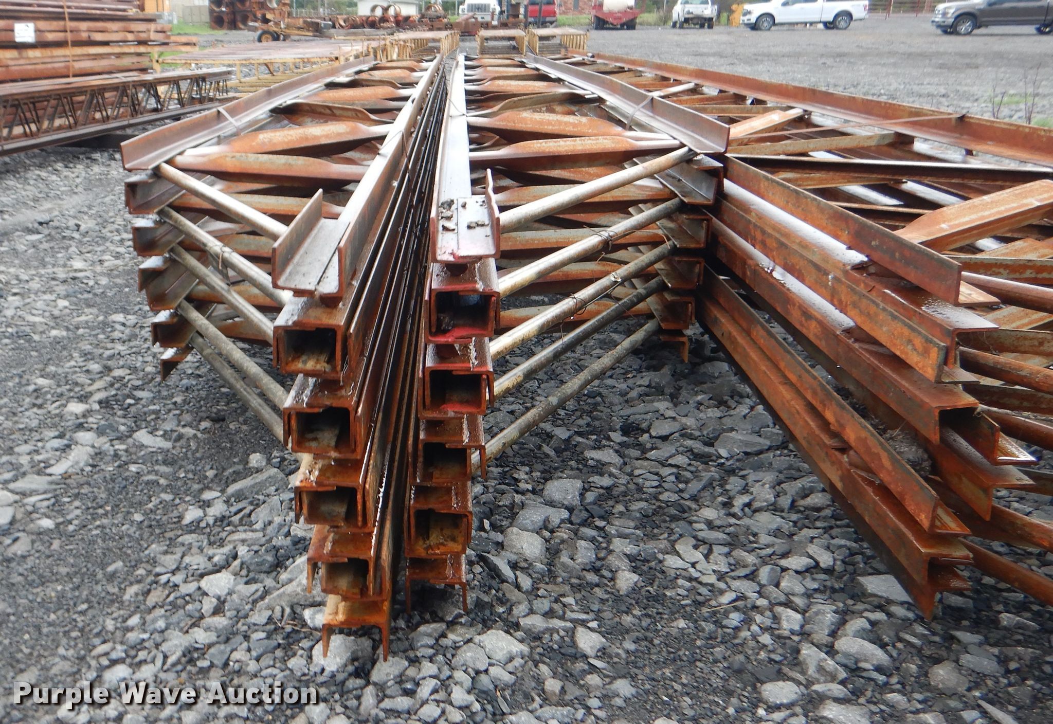 Approximately 15 steel building trusses in Muskogee, OK Item DF2158