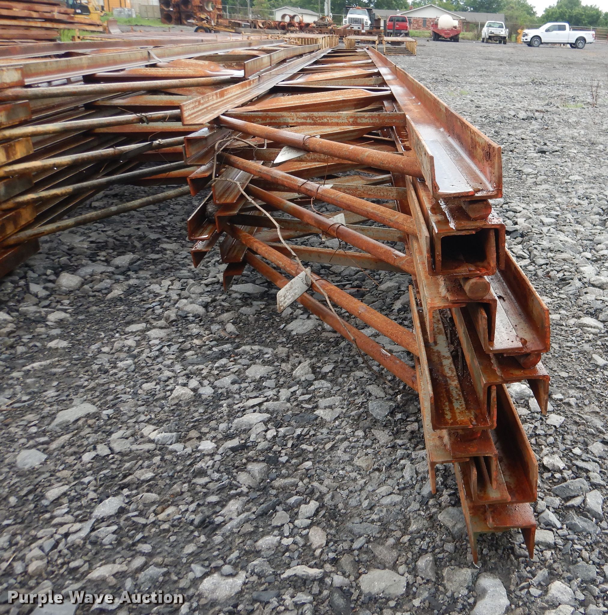 Approximately 15 steel building trusses in Muskogee, OK Item DF2158