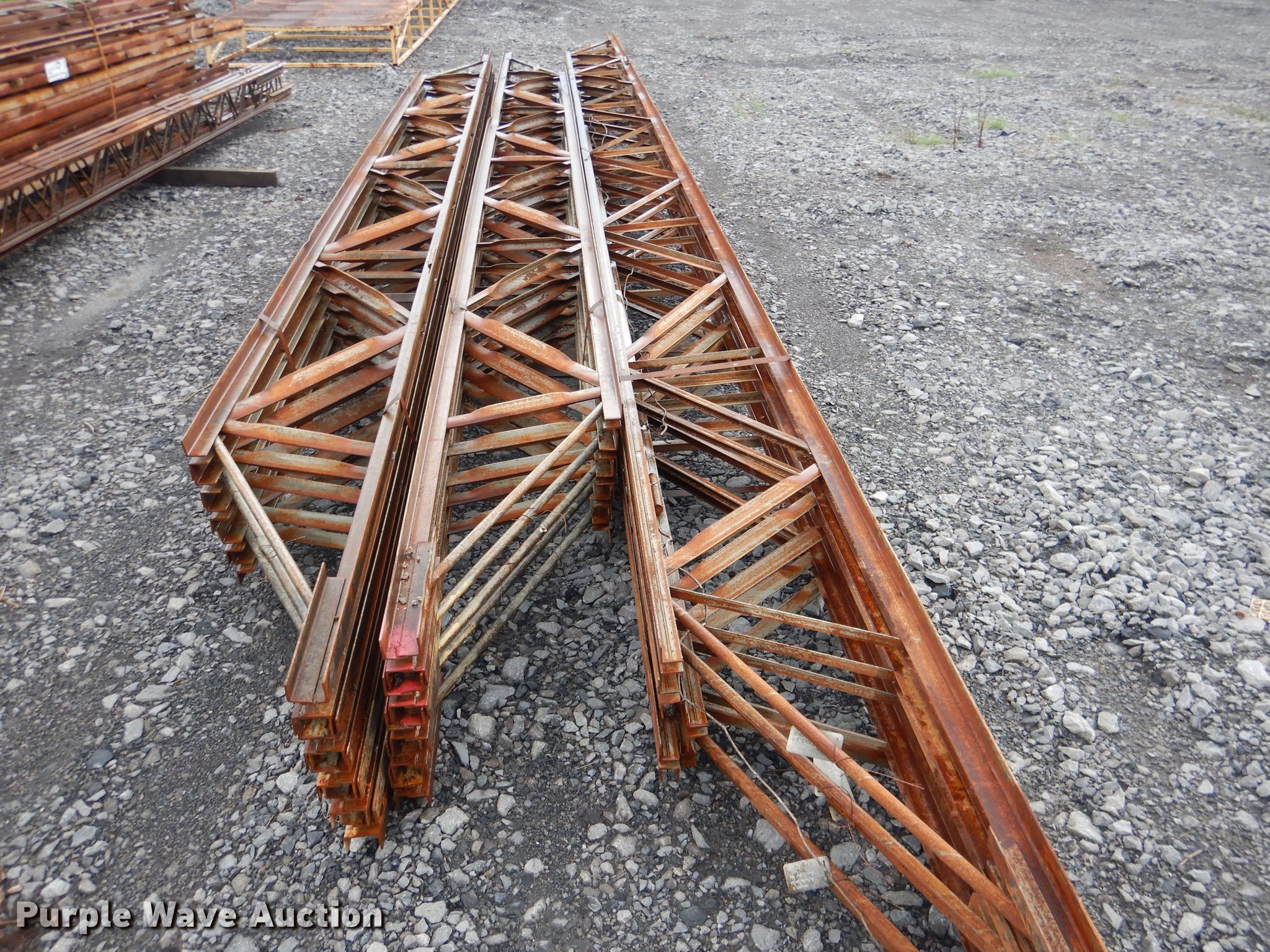 Approximately 15 steel building trusses in Muskogee, OK Item DF2158