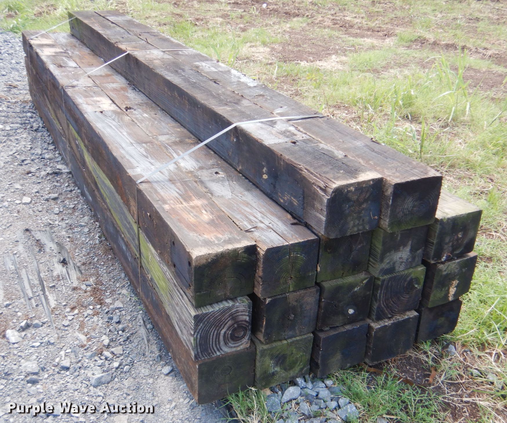 (44) railroad ties in Muskogee, OK Item DF2191 sold Purple Wave