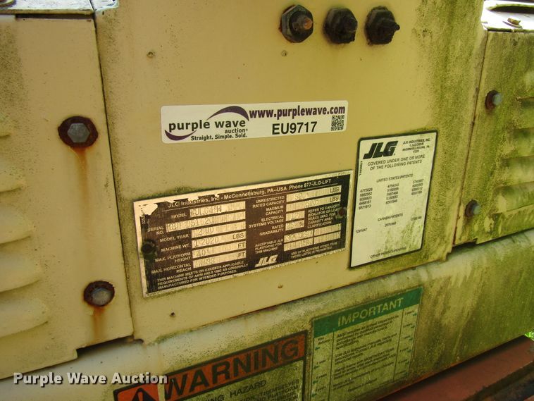image for item EU9717 2000 JLG 404 boom lift