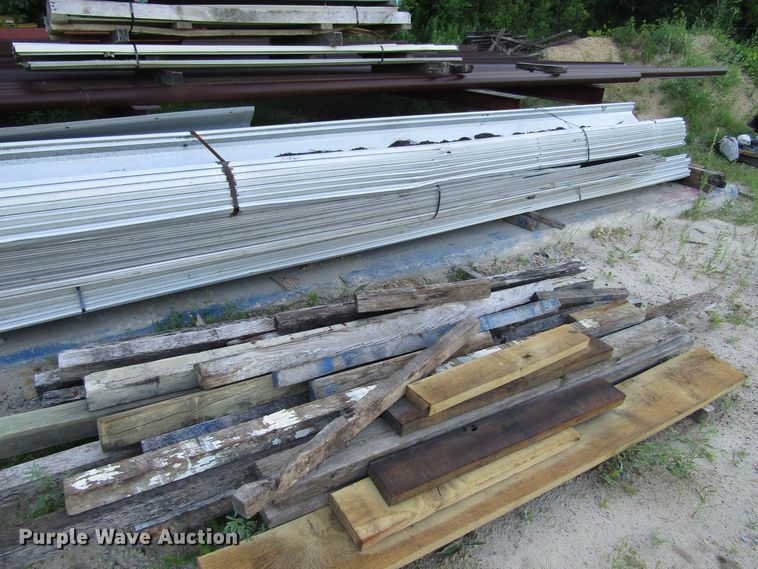 image for item EU9722 Aluminum siding