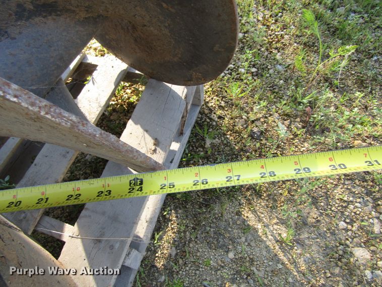 image for item EU9723 Lowe 200 post hole auger