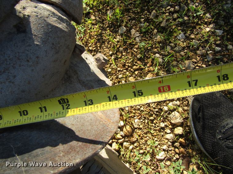 image for item EU9723 Lowe 200 post hole auger