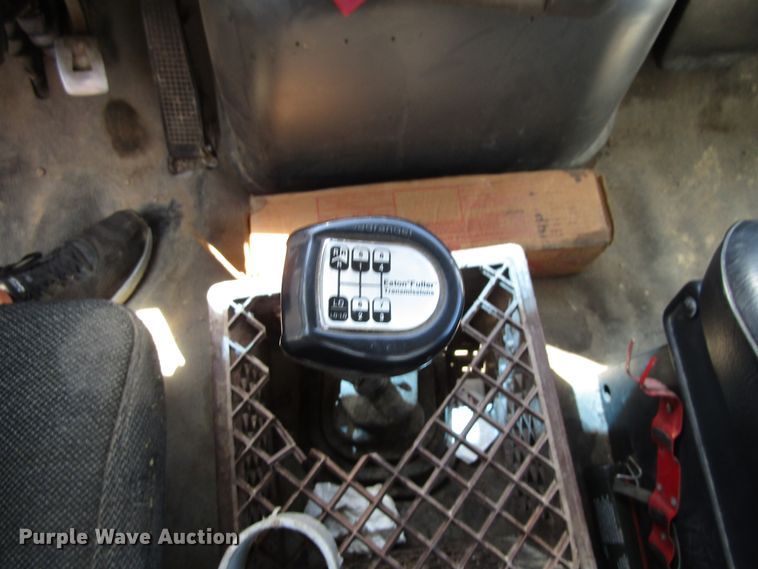 image for item EU9730 1997 Ford L9000 semi truck