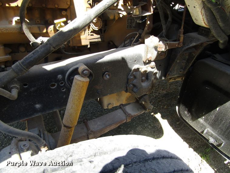 image for item EU9730 1997 Ford L9000 semi truck