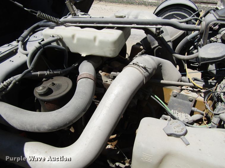 image for item EU9730 1997 Ford L9000 semi truck