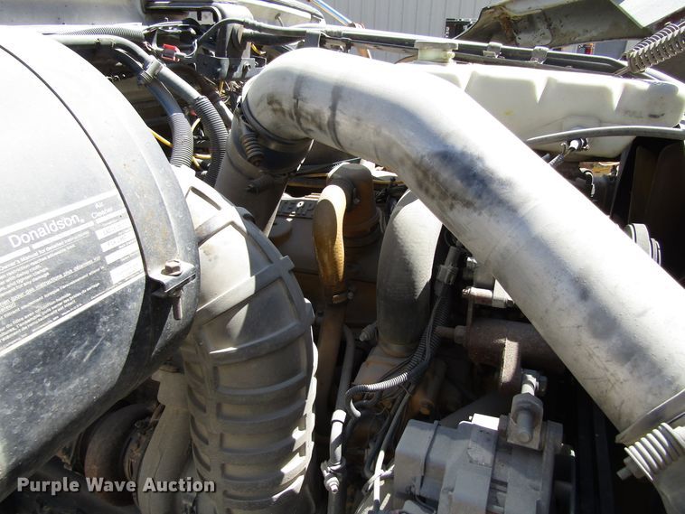 image for item EU9730 1997 Ford L9000 semi truck