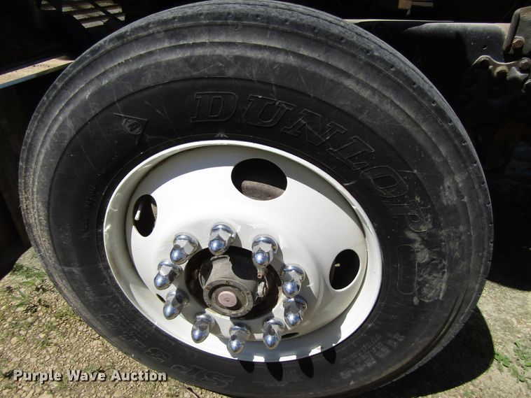 image for item EU9730 1997 Ford L9000 semi truck