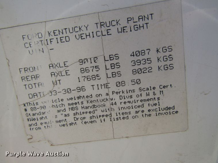 image for item EU9730 1997 Ford L9000 semi truck